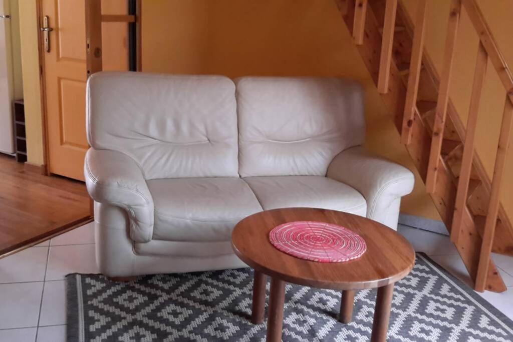 Agreable Logement Dans Petit Village Sud-Essonne Champcueil Exteriör bild