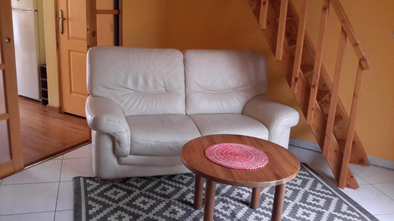 Agreable Logement Dans Petit Village Sud-Essonne Champcueil Exteriör bild